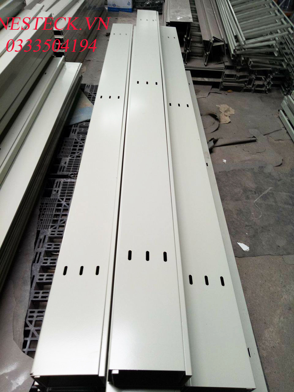Máng cáp điện 100×100 sơn tĩnh điện chất lượng Â
