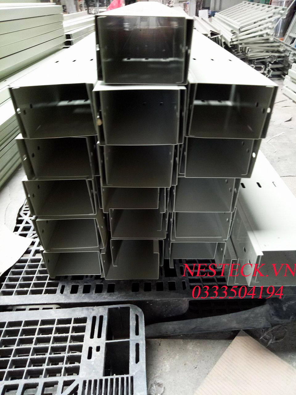 Máng cáp điện 100×100 sơn tĩnh điện chất lượng