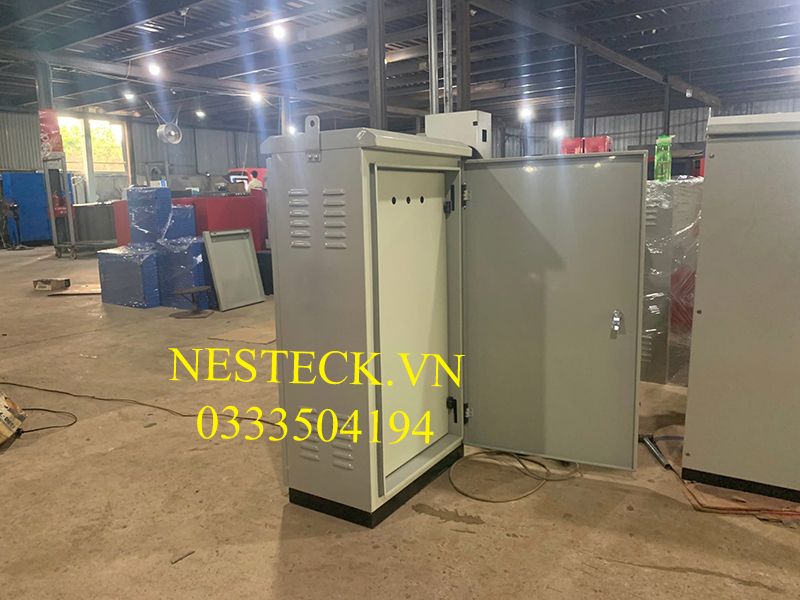 Tu dien ngoai troi 2 lop canh 900x600x400 1