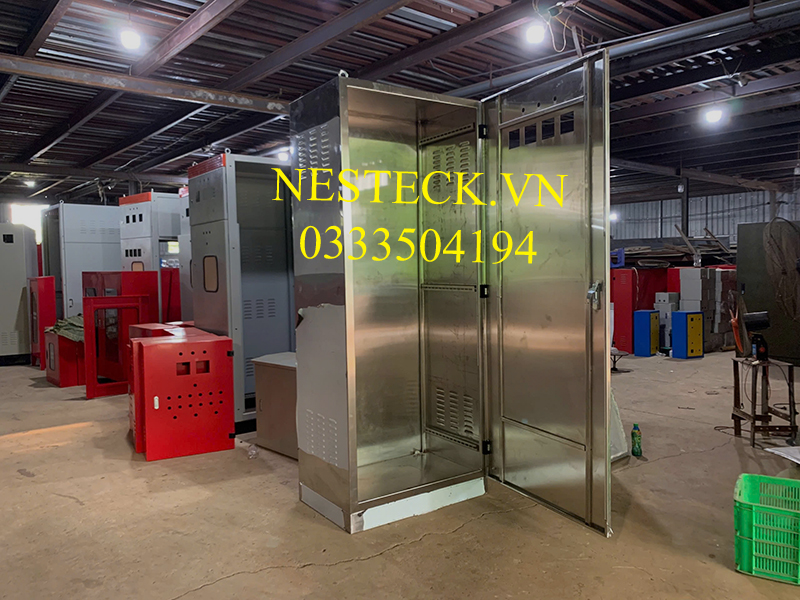 Vỏ tủ điện inox 304 2200x900x600x1,5mm Vỏ tủ điện inox 304 2200x900x600x1,5mm