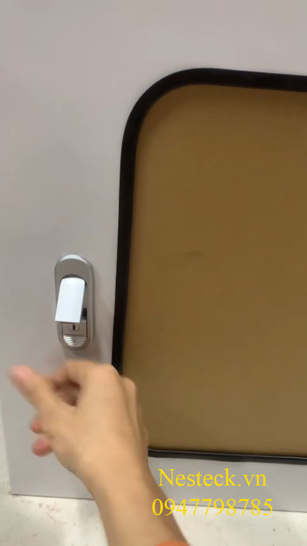 Vỏ tủ điện 1 lớp cánh trong nhà 500x400x200mm panel – mica gắn kính giá tốt