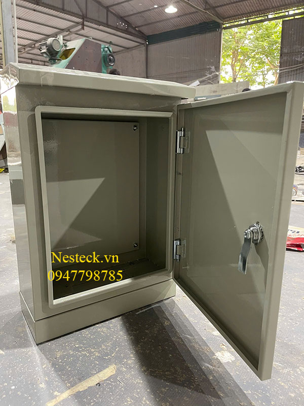 Vỏ tủ điện ngoài trời 1 lớp cánh 300x200x180x1mm Màu Ghi