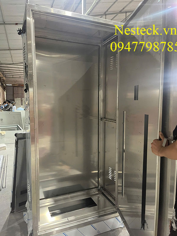 vo-tu-dien-2-lop-canh-inox-304-1600x600x350x1-5mm